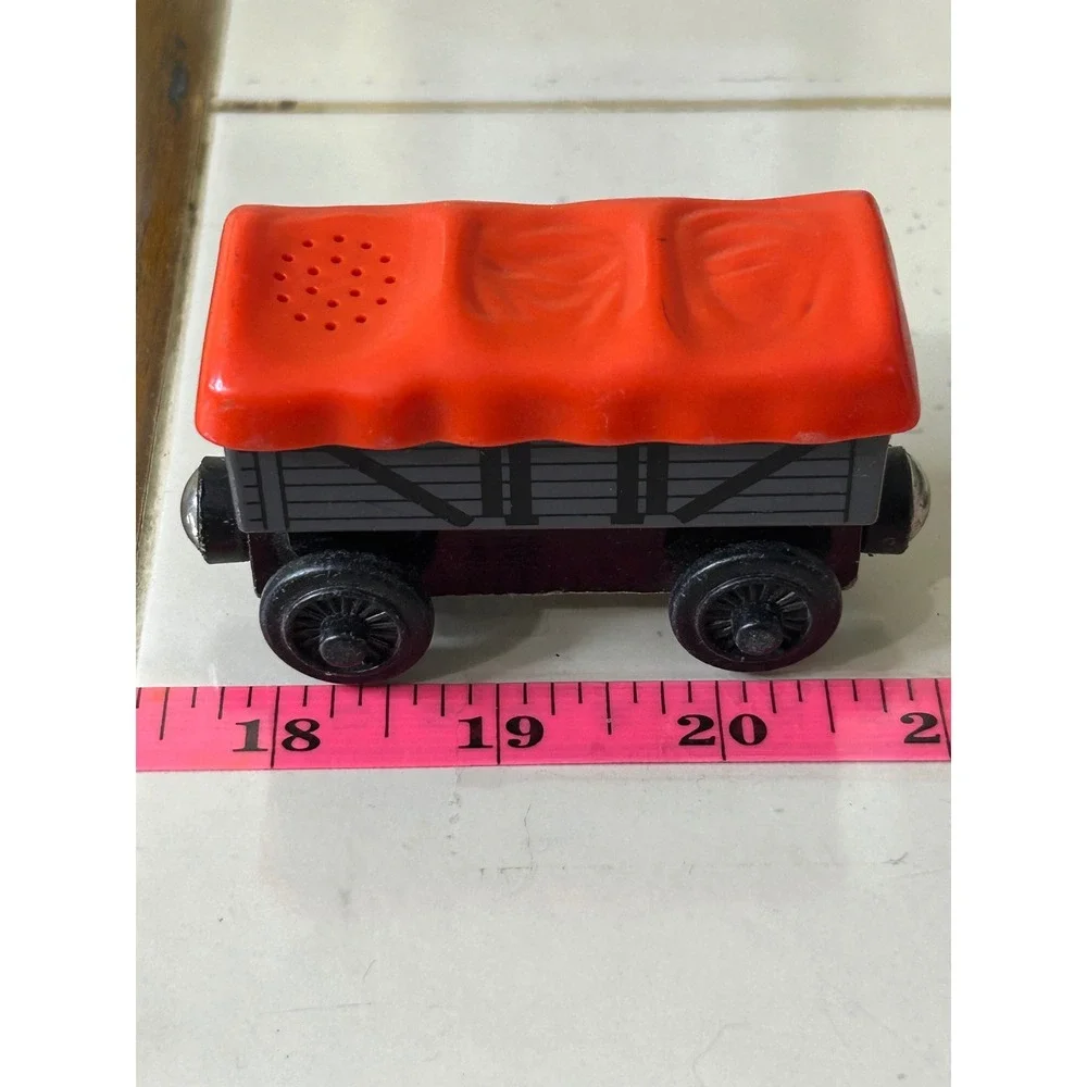 Thomas Wooden Railway Giggling Troublesome Truck Grey Orange Train Car